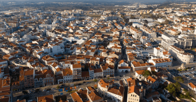Relaxing in Caldas da Rainha: Art, Markets, and Thermal Baths Await